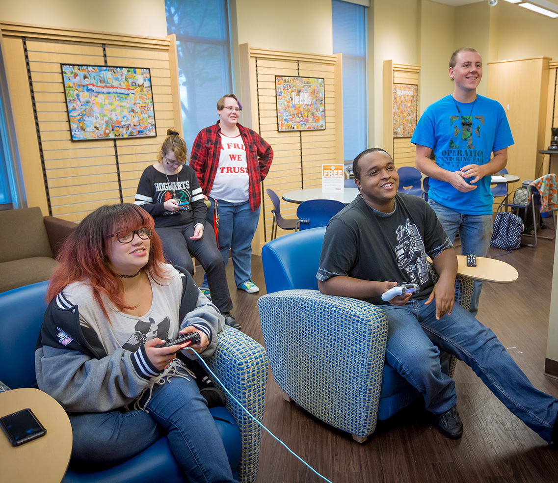students enjoying a break at the Springfield Center