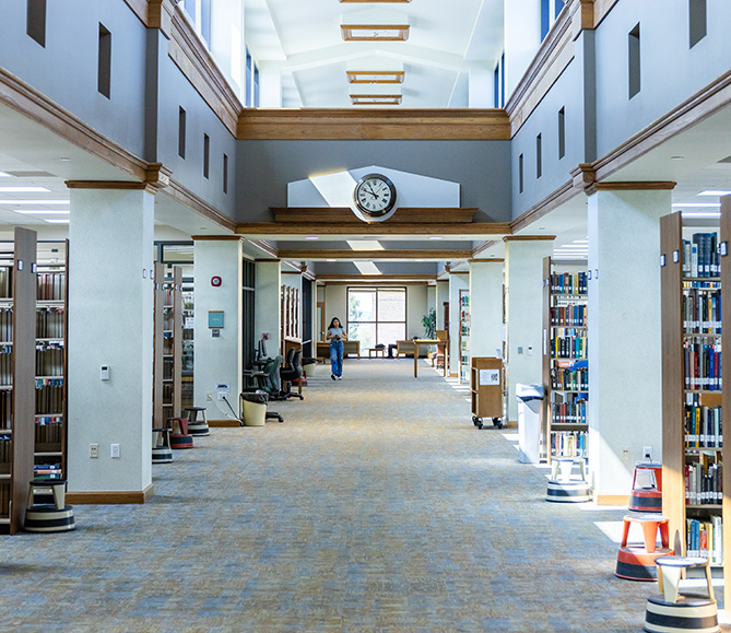a look inside the Gallatin Campus library