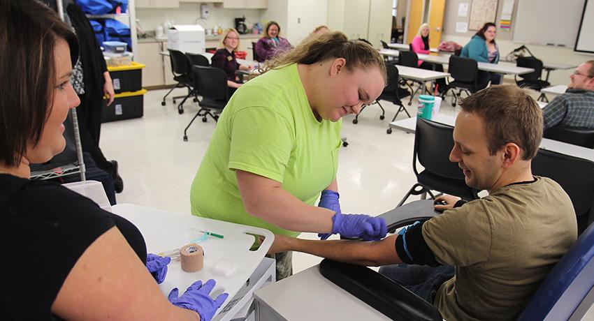 A Vol State phlebotomy class
