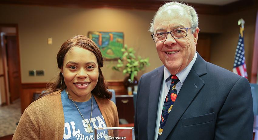 Khandis Bush and Vol State president Jerry Faulkner