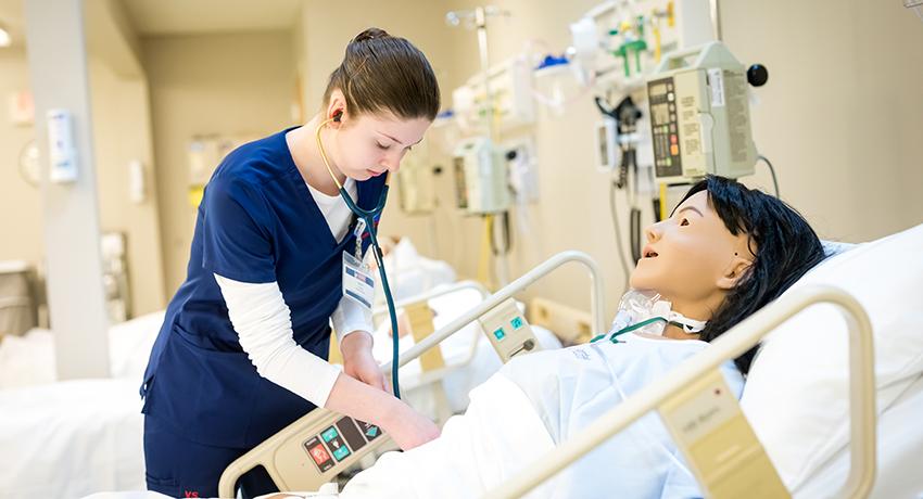 Vol State student in the Gallatin nursing lab.